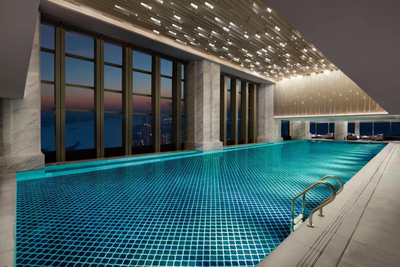 The Ritz-carlton, Hotel