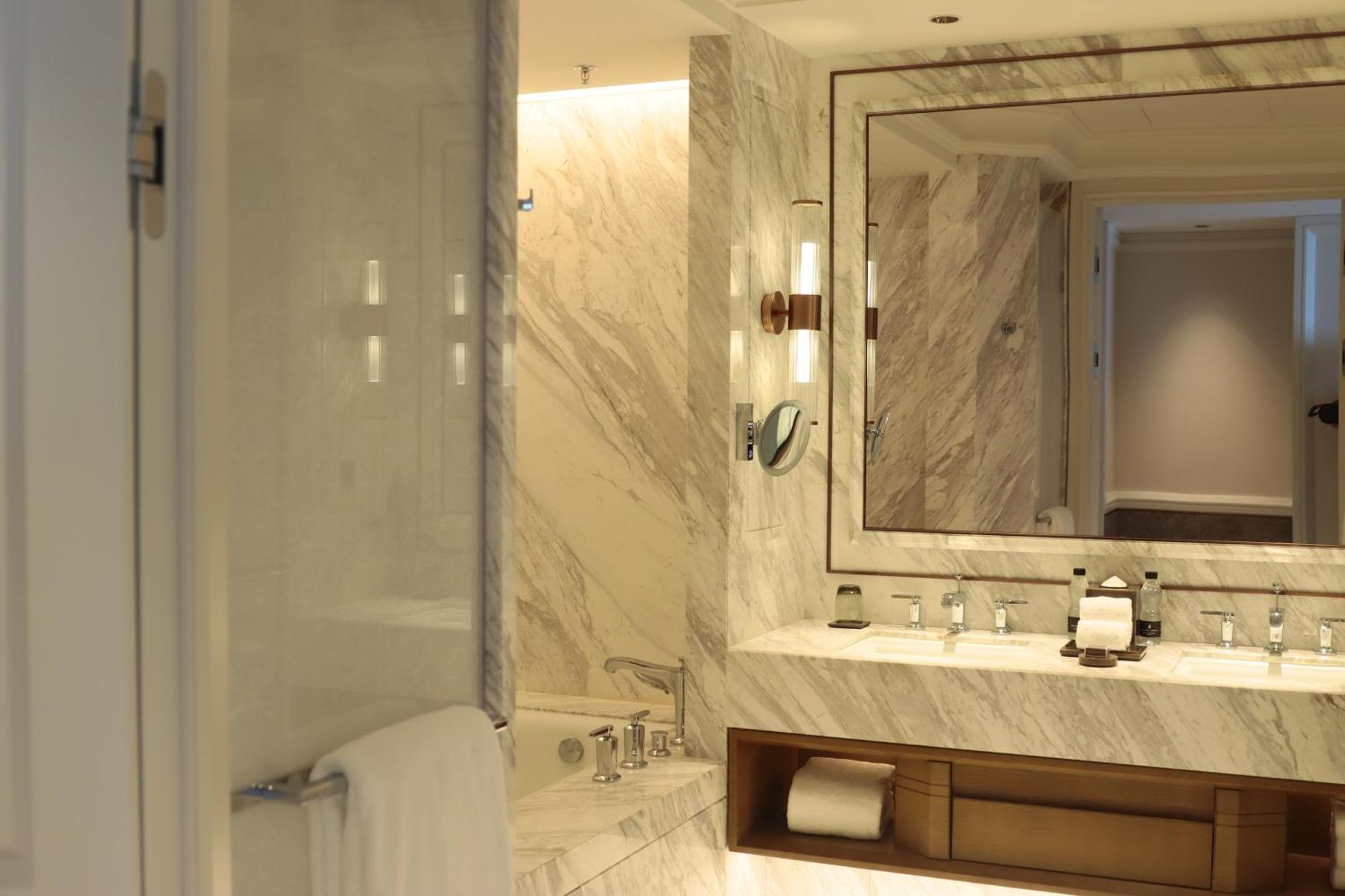 Hotel The Ritz-carlton,